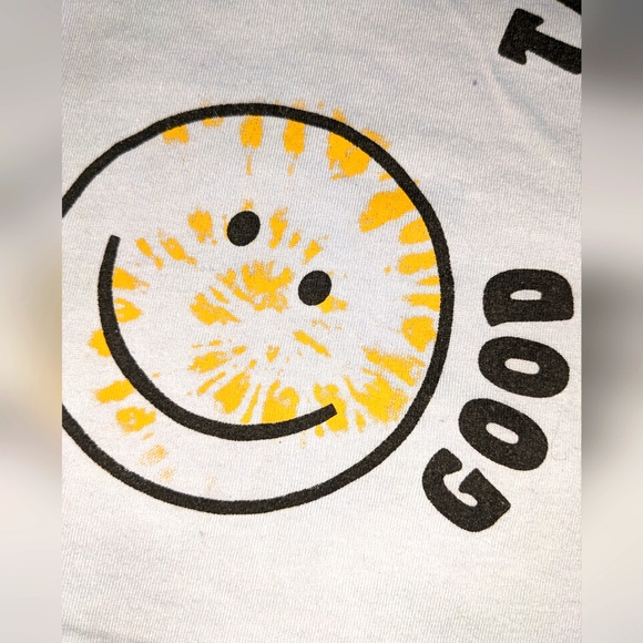 Levi's Smiley Faces "Good Times" Graphic Tee - Picture 5 of 10